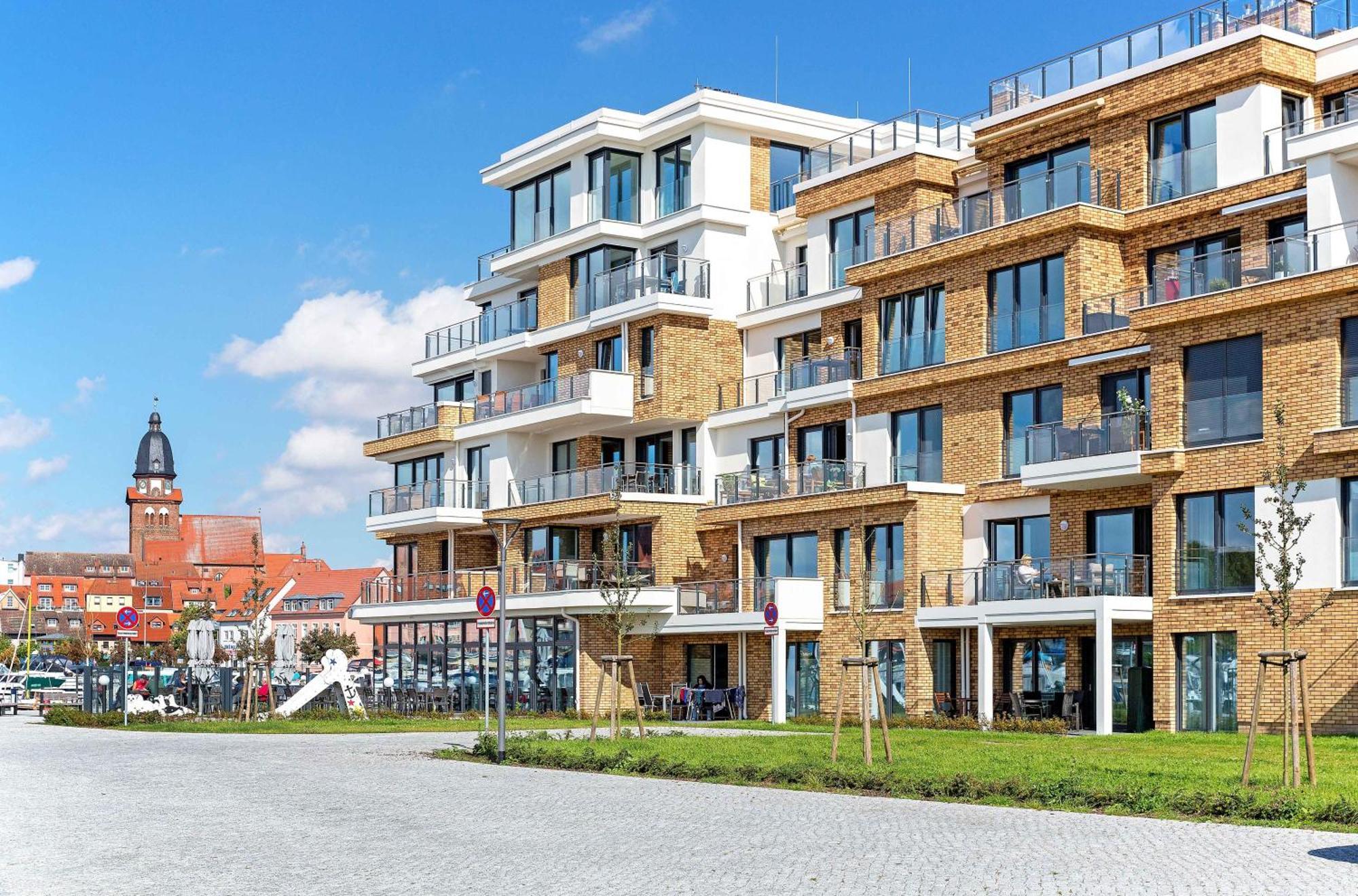 וארן Atlantica - Apartment In Der Hafenresidenz Mit Wellness & Mueritzblick מראה חיצוני תמונה